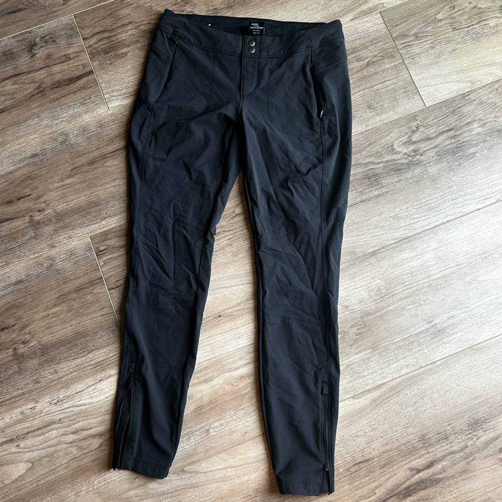 Kuhl women’s hiking pants in gray condition size 6